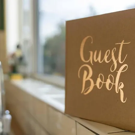 דירה 3bed Sleeps 6 *