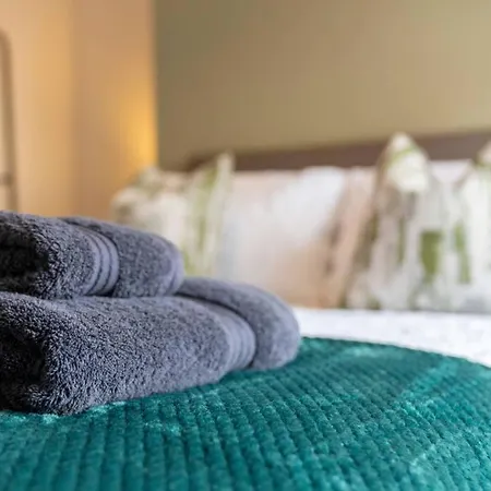 Carlisle 3bed Sleeps 6 *