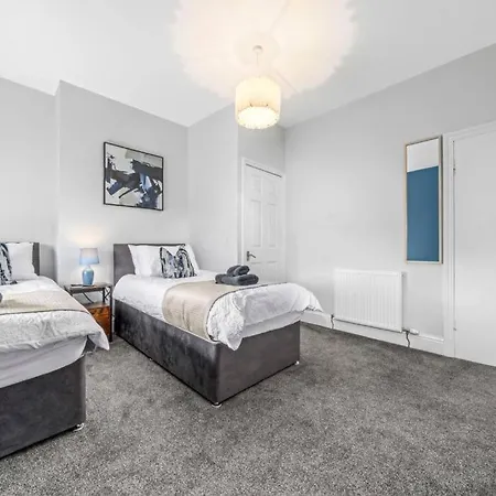Carlisle 3bed Sleeps 6